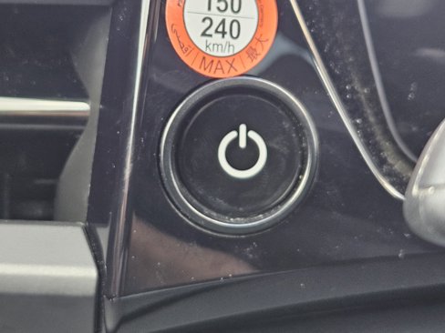 Certified 2024 Porsche Macan 4 Electric image 29