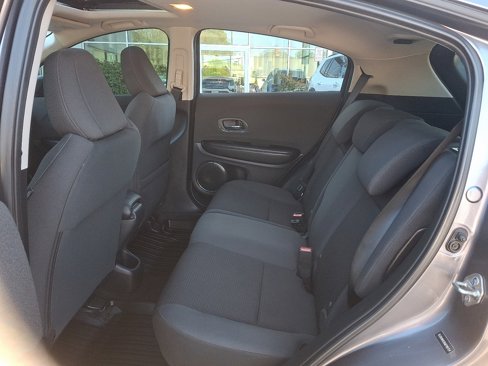 Used 2019 Honda HR-V EX image 10