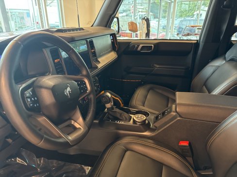 Used 2024 Ford Bronco Badlands image 9