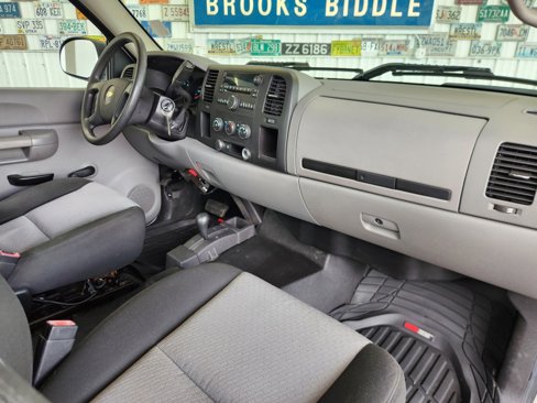Used 2009 Chevrolet Silverado 1500 W/T image 2