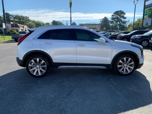 Used 2019 Cadillac XT4 Premium Luxury image 4
