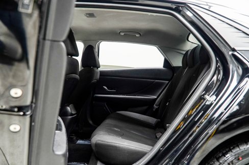 Used 2021 Hyundai Elantra SEL w/ Convenience Package image 32