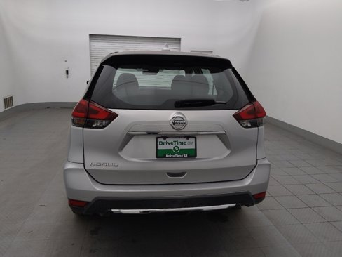 Used 2020 Nissan Rogue S image 6