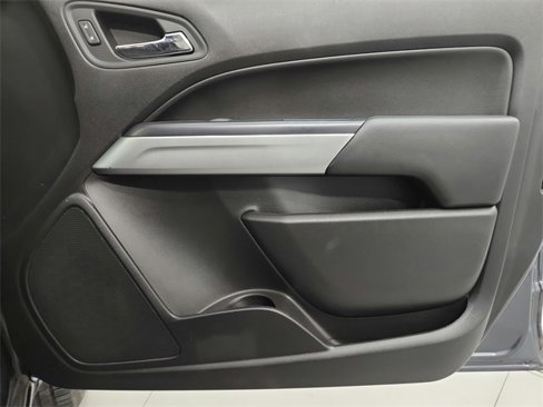 Used 2017 Chevrolet Colorado LT w/ LT Convenience Package image 30