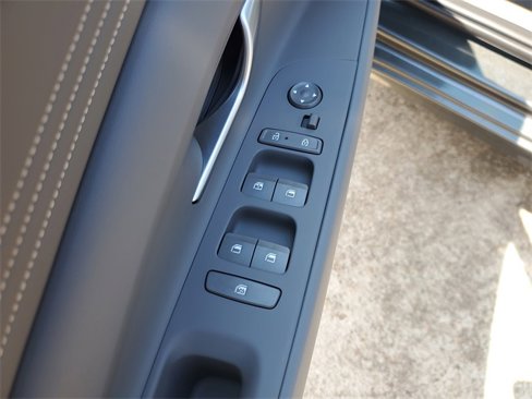 New 2025 Hyundai Elantra Sport image 16