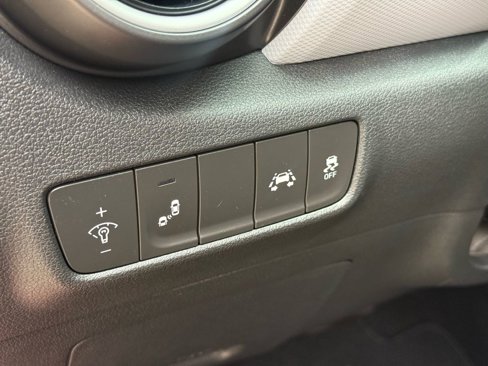 Used 2020 Hyundai Kona SEL image 20