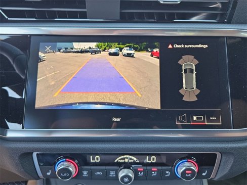 New 2025 Audi Q3 2.0T Premium image 16