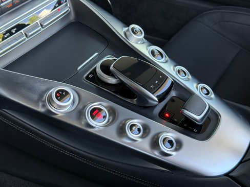 Used 2018 Mercedes-Benz AMG GT Roadster image 42