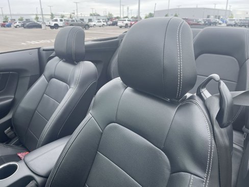 Used 2023 Ford Mustang Premium image 15