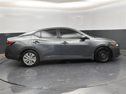 Used 2022 Nissan Sentra S image 24
