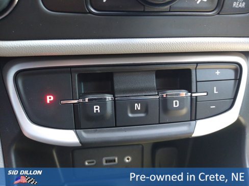 Used 2023 GMC Terrain SLE w/ Driver Convenience Package image 7