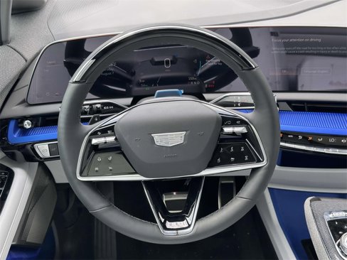New 2025 Cadillac Optiq Luxury 1 image 19