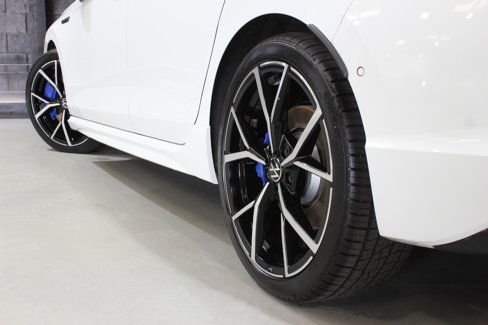 Used 2022 Volkswagen Golf R image 20