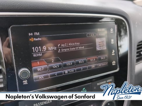 Used 2018 Mitsubishi Outlander SEL image 12