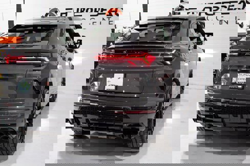 Used 2021 Lamborghini Urus image 25