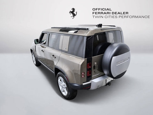 Used 2021 Land Rover Defender 110 SE image 5