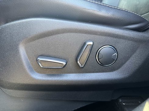 Used 2017 Ford Explorer Limited image 18
