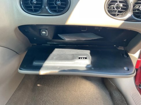 Used 2005 Pontiac Bonneville GXP image 48