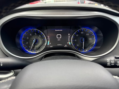 Certified 2019 Chrysler Pacifica Touring-L Plus w/ Advanced Safetytec Group image 19