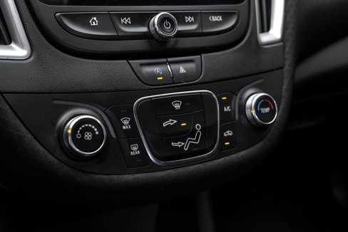 Used 2021 Chevrolet Malibu RS image 34