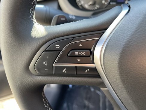New 2025 INFINITI QX50 Luxe image 17