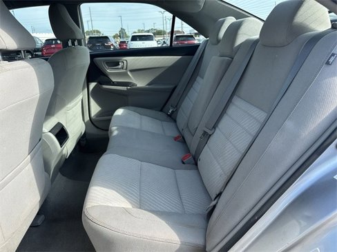 Used 2017 Toyota Camry LE image 27