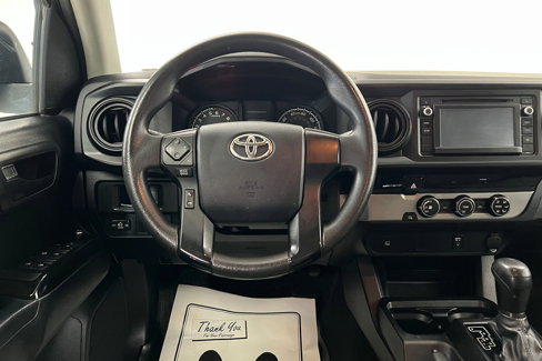 Used 2016 Toyota Tacoma SR image 13