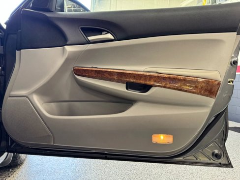 Used 2012 Honda Accord EX image 29