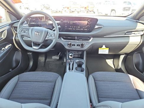 New 2025 Buick Envista Preferred image 16