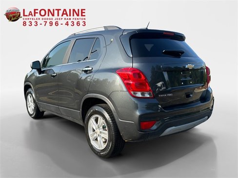 Used 2018 Chevrolet Trax LT w/ LT Convenience Package image 5