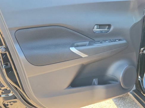 Certified 2024 Nissan Kicks SV image 19