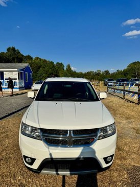 Used 2014 Dodge Journey SXT w/ Flexible Seating Group image 2