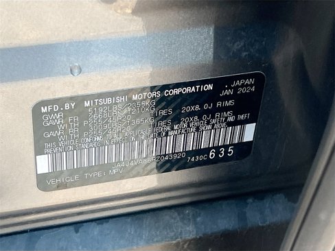 Used 2024 Mitsubishi Outlander SE image 34