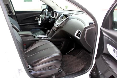 Used 2016 Chevrolet Equinox LTZ w/ Enhanced Convenience Package image 21