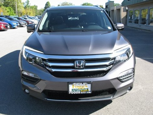 Used 2017 Honda Pilot Touring image 12