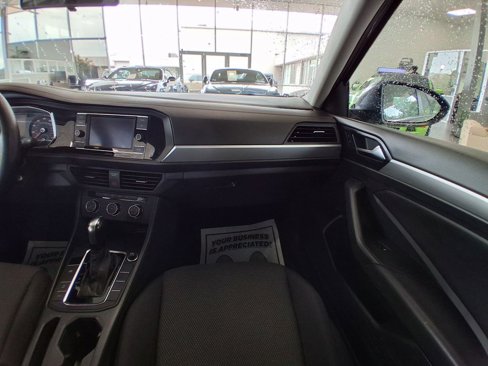 Used 2019 Volkswagen Jetta S w/ Driver Assistance Package image 11