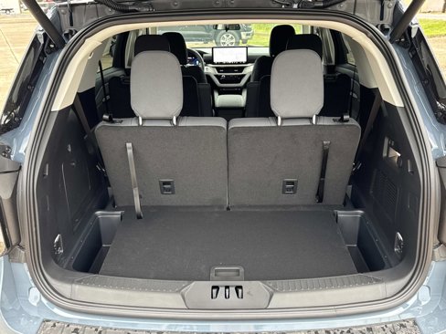 New 2025 Ford Explorer Active image 6