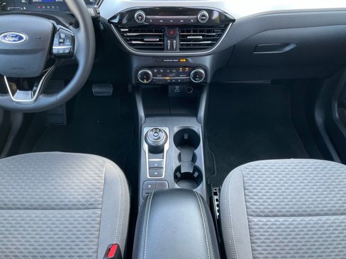 Certified 2022 Ford Escape SE w/ SE Sport Appearance Package image 31
