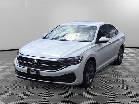 Used 2022 Volkswagen Jetta SE image 3