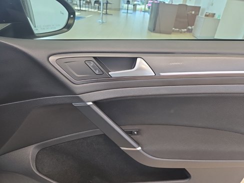 Used 2021 Volkswagen GTI S image 19
