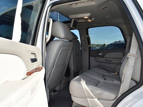 Used 2013 Chevrolet Tahoe LT w/ Luxury Package image 12