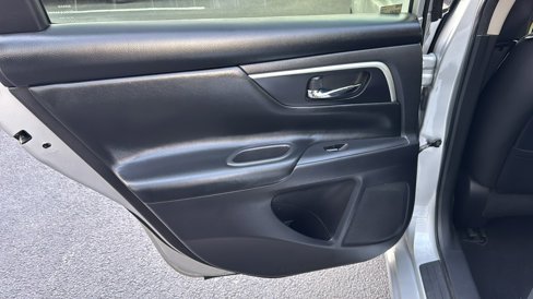 Used 2017 Nissan Altima 2.5 SV image 18