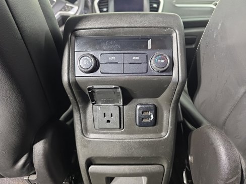 Used 2017 GMC Acadia SLT image 40