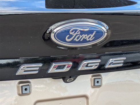 Used 2021 Ford Edge SEL w/ Convenience Package image 10
