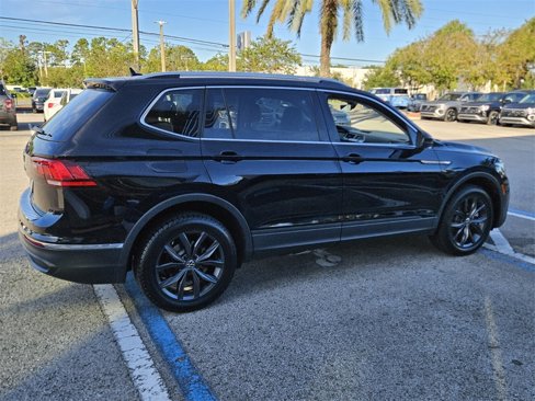 Used 2023 Volkswagen Tiguan SE image 15