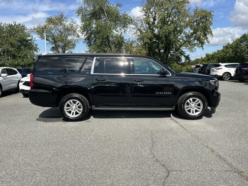 Used 2016 Chevrolet Suburban LT w/ Luxury Package image 2