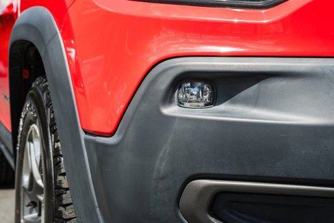 Used 2019 Jeep Cherokee Trailhawk image 19