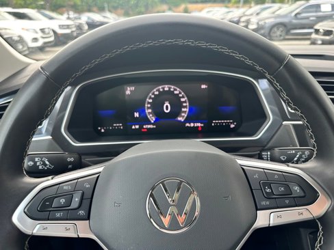 Used 2024 Volkswagen Tiguan SE image 26