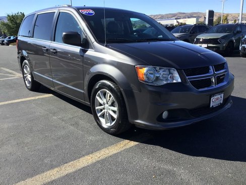 Used 2018 Dodge Grand Caravan SXT image 1