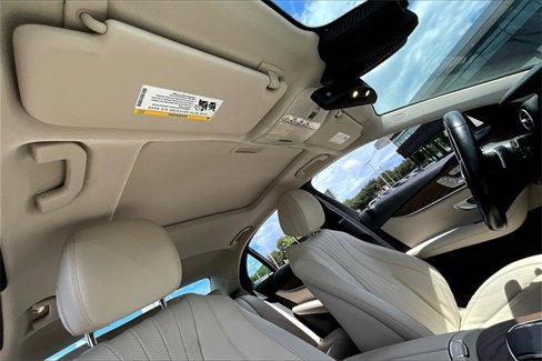 Used 2021 Mercedes-Benz E 350 4MATIC Sedan w/ Premium Package image 27